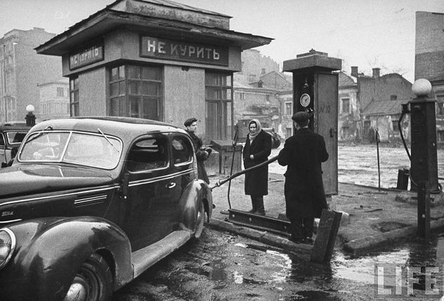 АЗС в Москве, конец 40-х. Фото из rcforum.ru