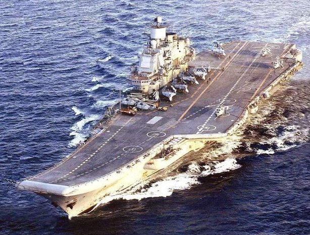 "Адмирал Кузнецов". Фото из forum.sevastopol.info